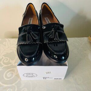 Steve Madden Black Patent Kiltie Tassel Loafers